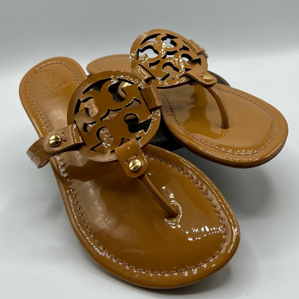 ▪️Tory Burch Women’s Miller Tan Thong Sandal